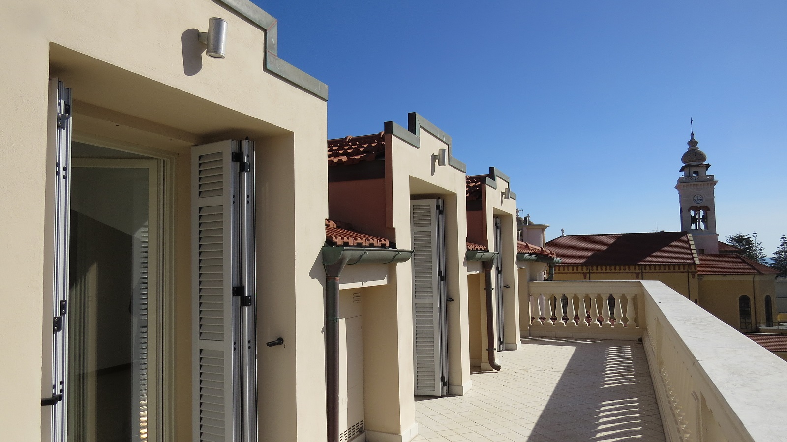 Attico con terrazza vista mare