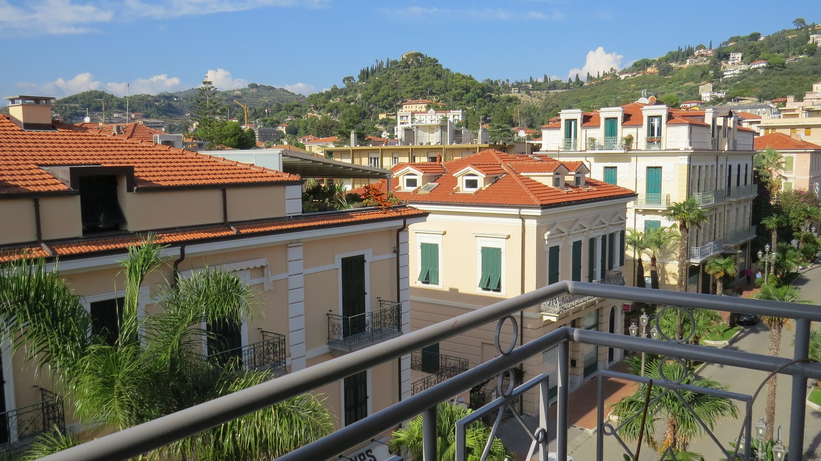 Panorama su collina e Corso Italia